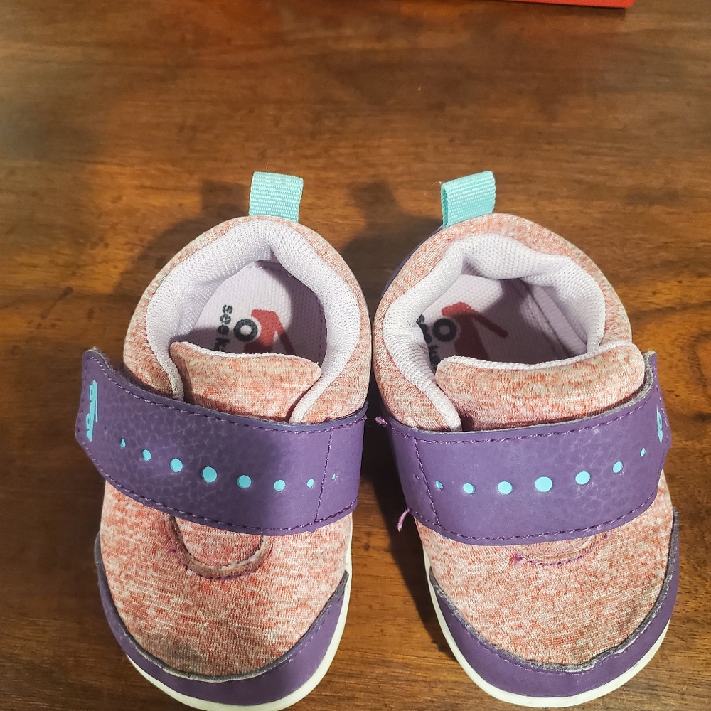 Baby sneakers See Kai Run